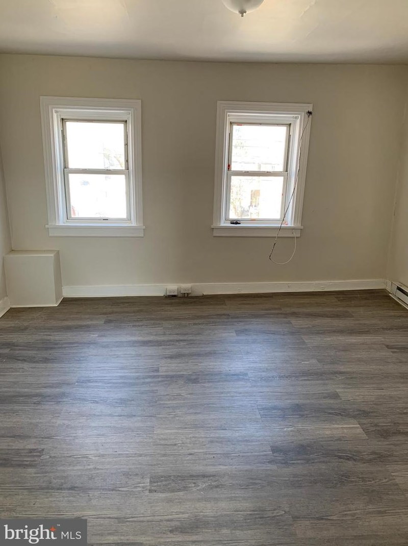 132 Main St, Hbg Inter Airp PA  17057-1215 exterior