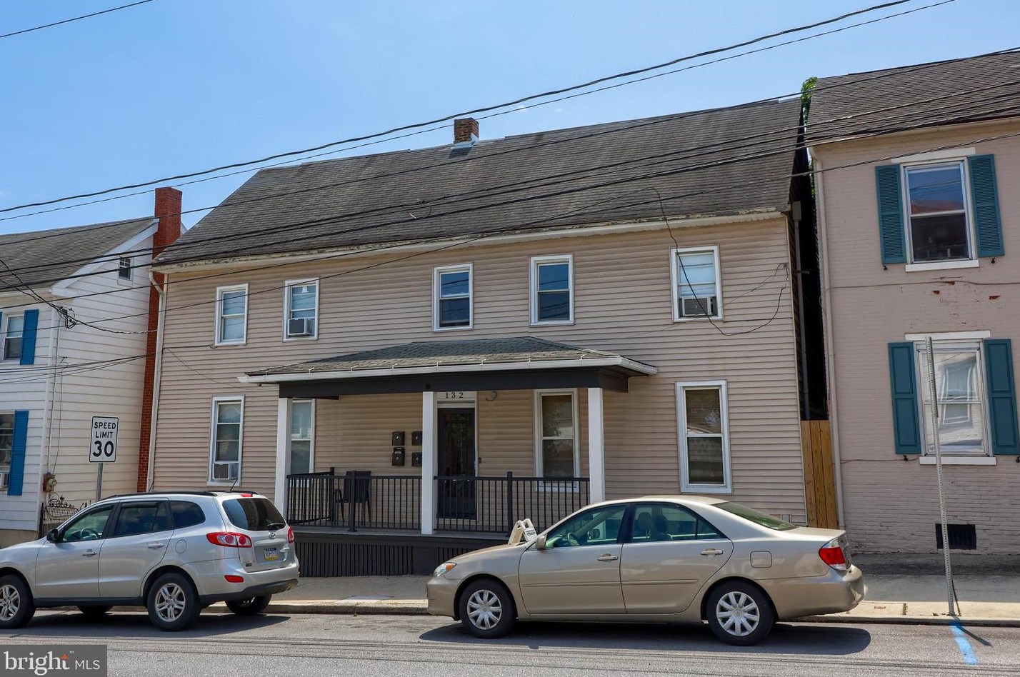 132 Main St, Hbg Inter Airp PA  17057-1215 exterior
