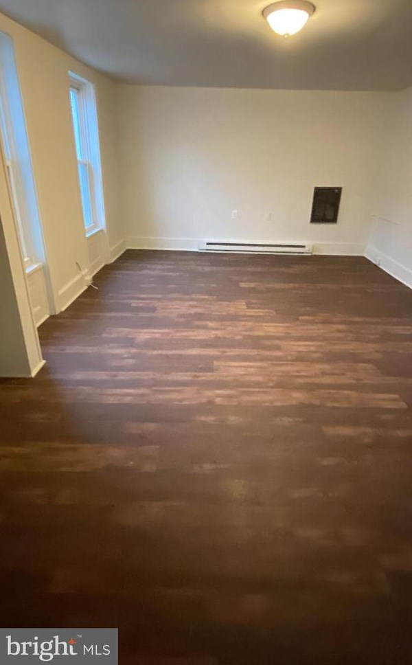 132 Main St, Hbg Inter Airp PA  17057-1215 exterior