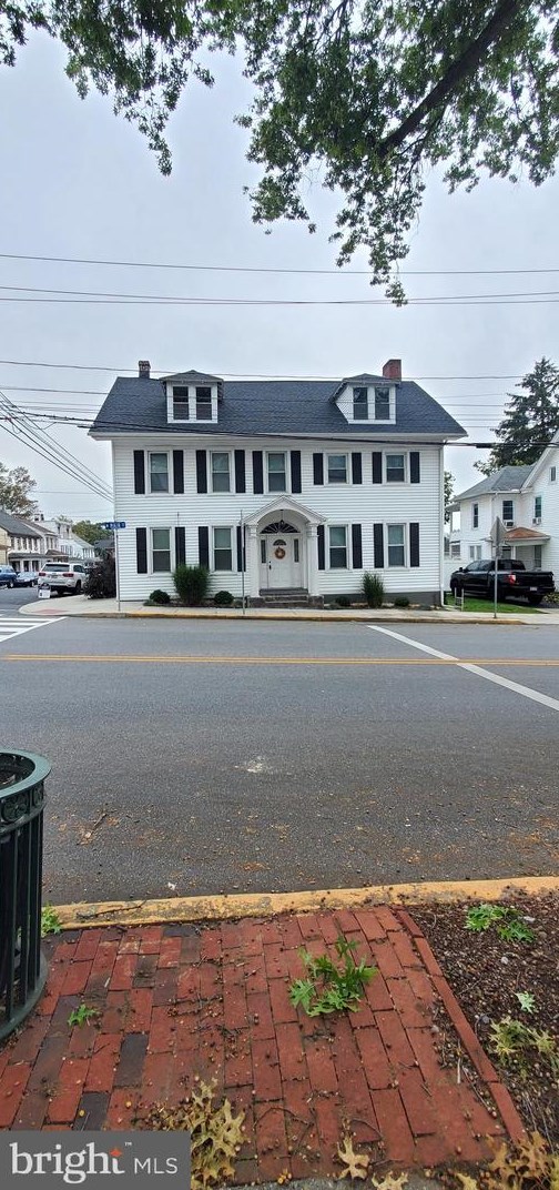 104 Main St, Hbg Inter Airp PA  17057-1215 exterior