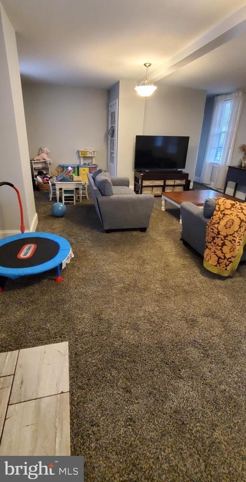 104 Main St, Hbg Inter Airp PA 17057-1216 exterior