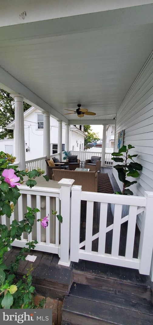 104 Main St, Hbg Inter Airp PA 17057-1216 exterior