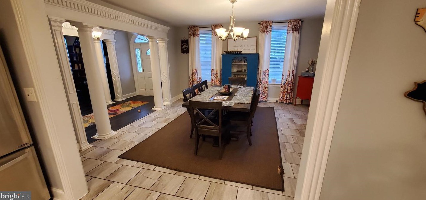 104 Main St, Hbg Inter Airp PA 17057-1216 exterior