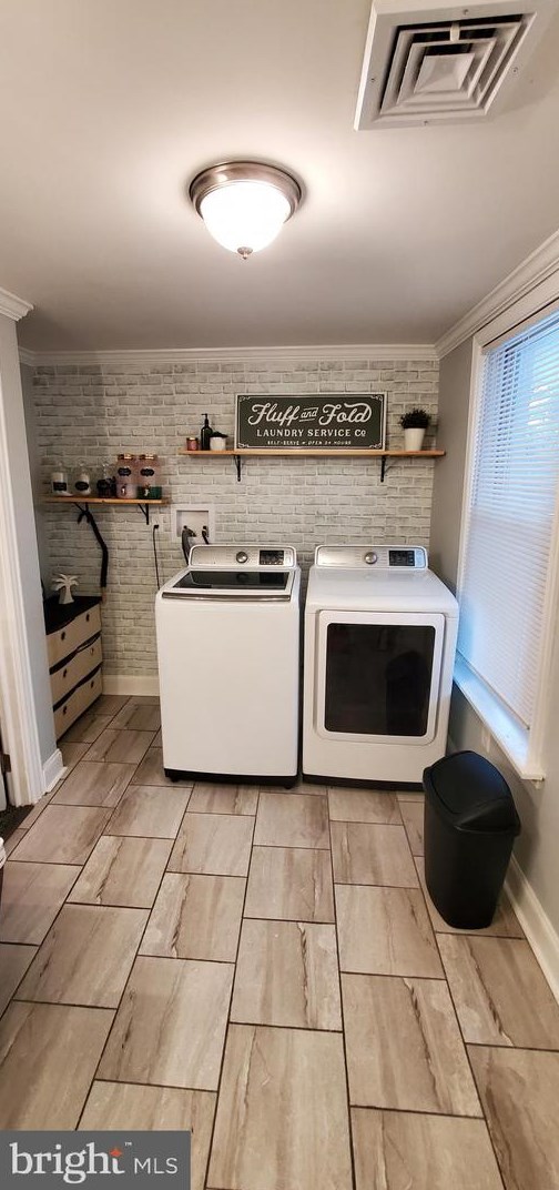 104 Main St, Hbg Inter Airp PA 17057-1216 exterior