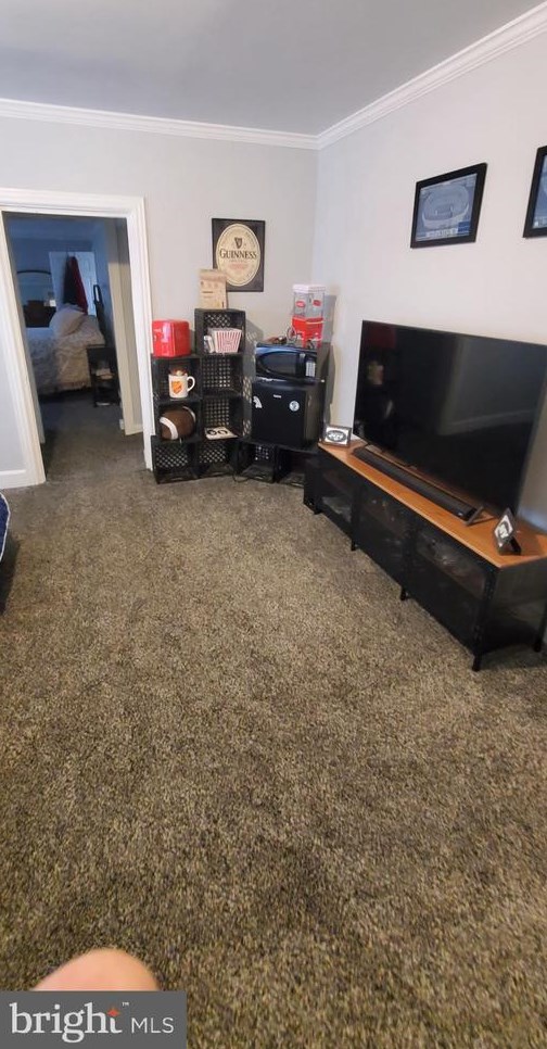 104 Main St, Hbg Inter Airp PA 17057-1216 exterior