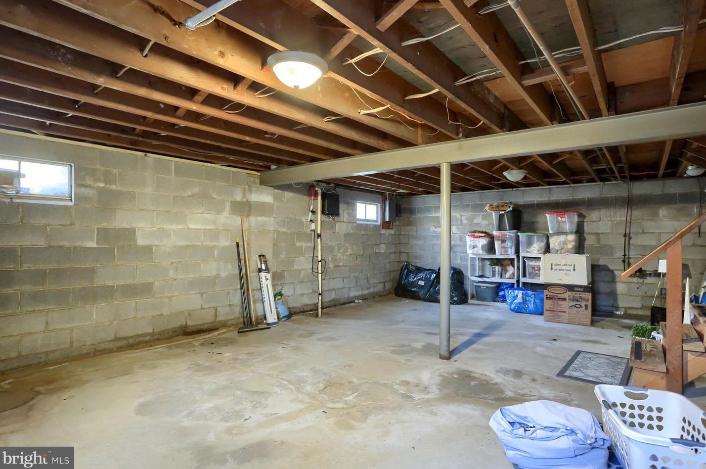 216 Fairville Ave, Harrisburg PA  17112-9701 exterior