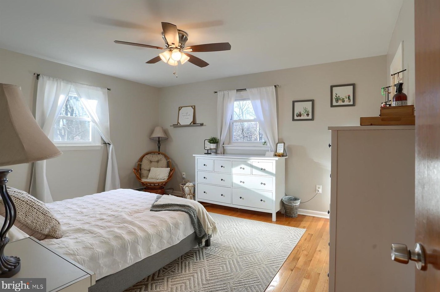 216 Fairville Ave, Harrisburg PA  17112-9701 exterior