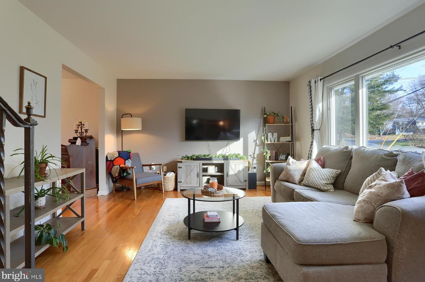 216 Fairville Ave, Harrisburg PA  17112-9701 exterior