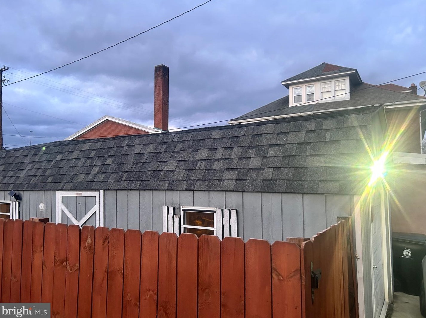 1625 Herr St, Harrisburg PA  17103-1450 exterior