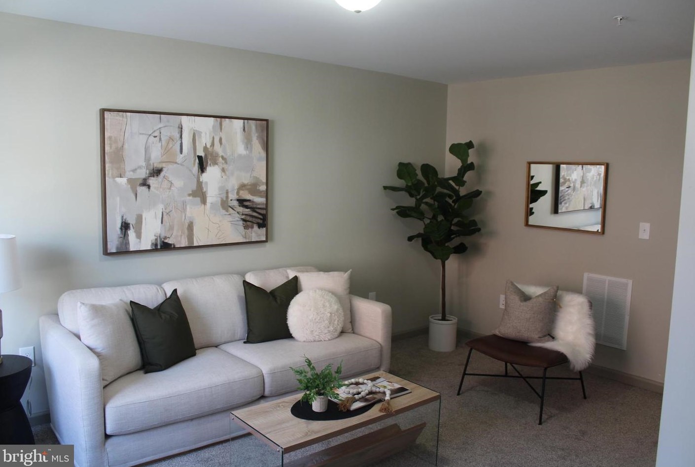 246 Hummel St, Harrisburg PA  17104-1728 exterior