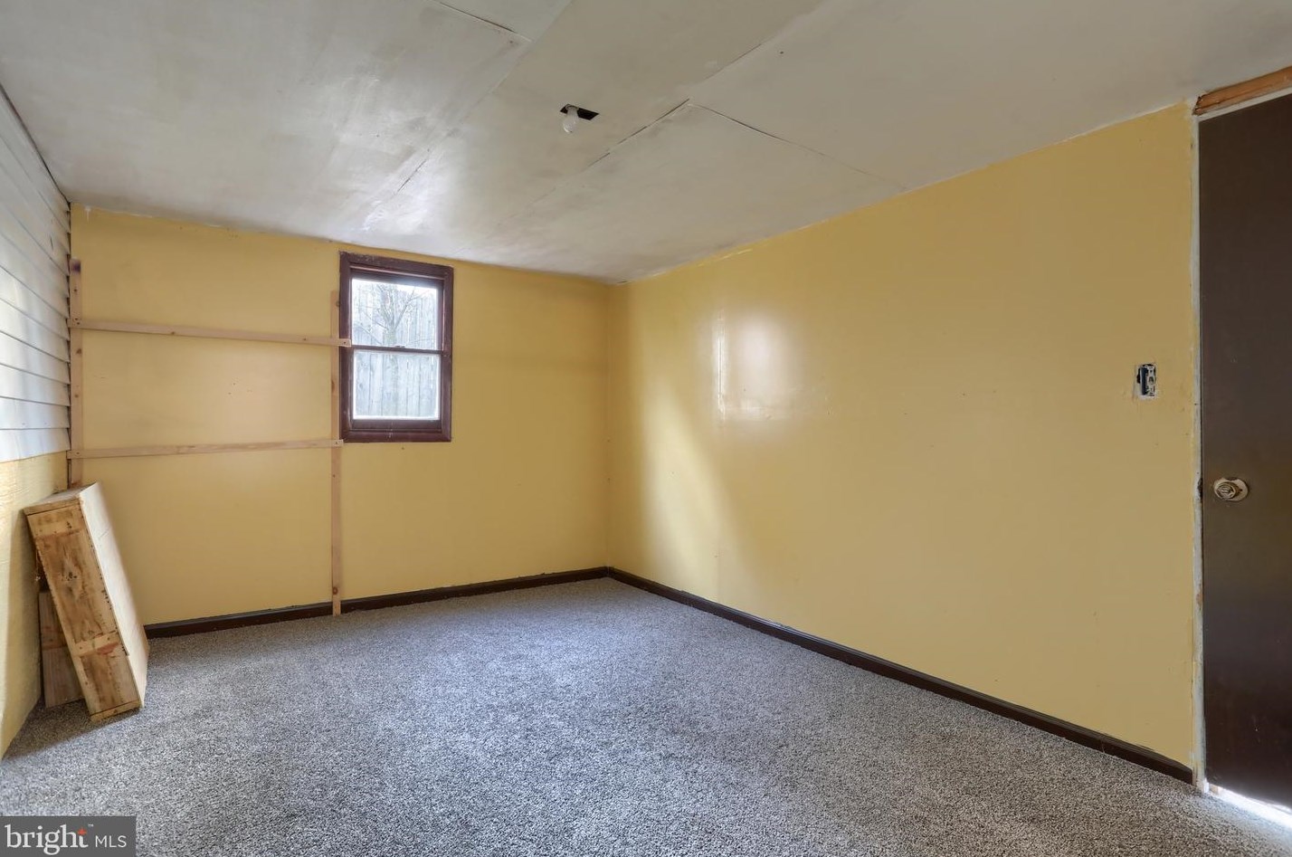 5556 Edsel St, Harrisburg PA  17109-5658 exterior