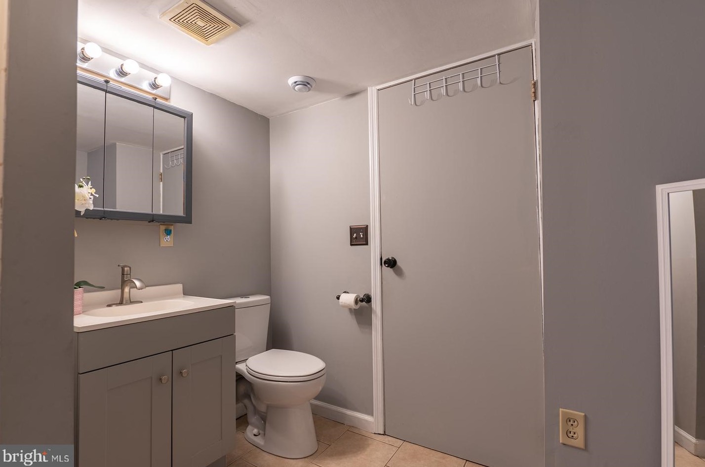 8366 Hilton St, Hummelstown PA  17036-8680 exterior