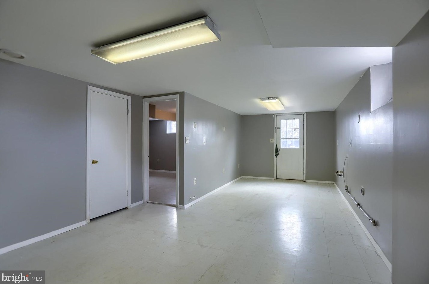 5003 Irene Dr, Harrisburg PA  17112-2138 exterior