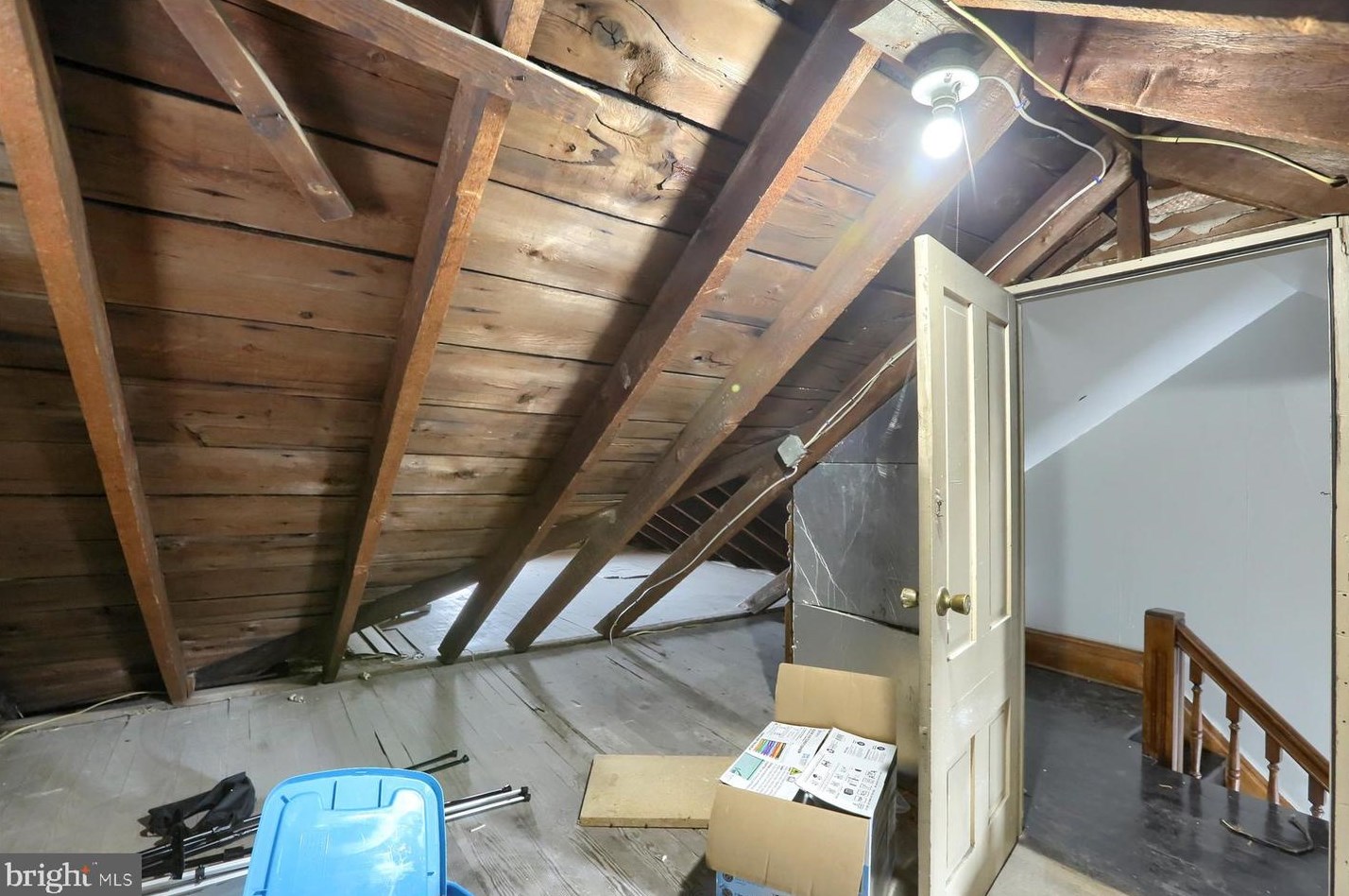 236 Main St, Hbg Inter Airp PA  17057-2229 exterior