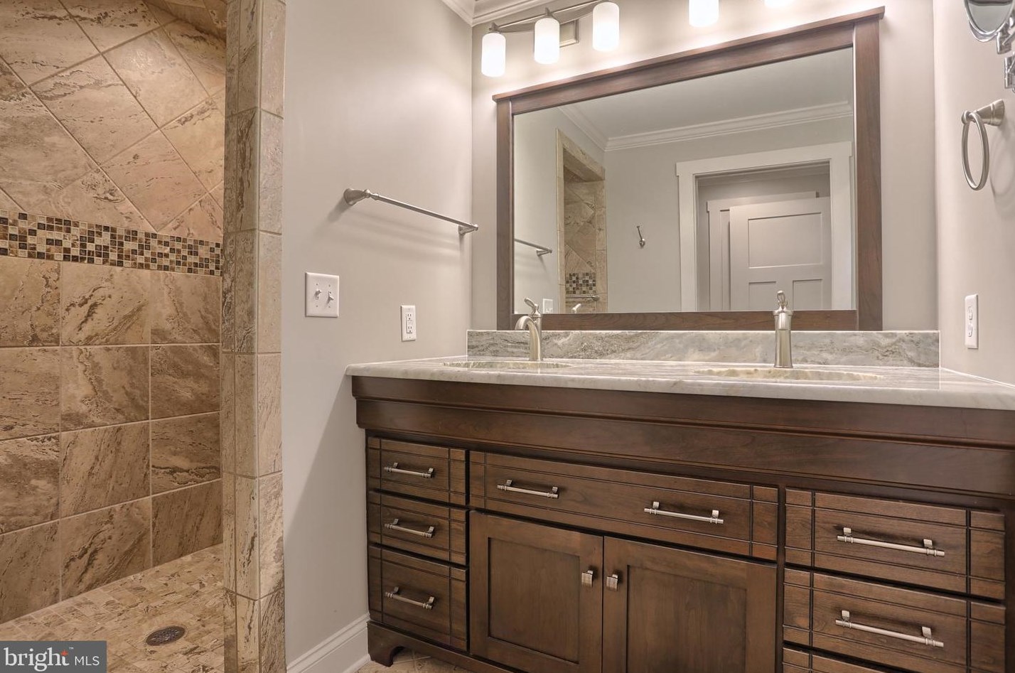 245 Maple Ave, Swatara PA  17033-1549 exterior