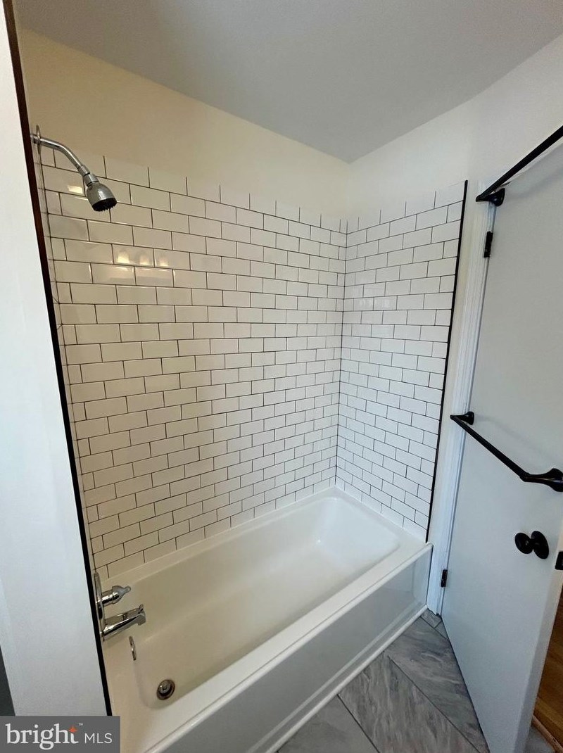 302 Hickory Hill Ter, Harrisburg PA  17109-1222 exterior