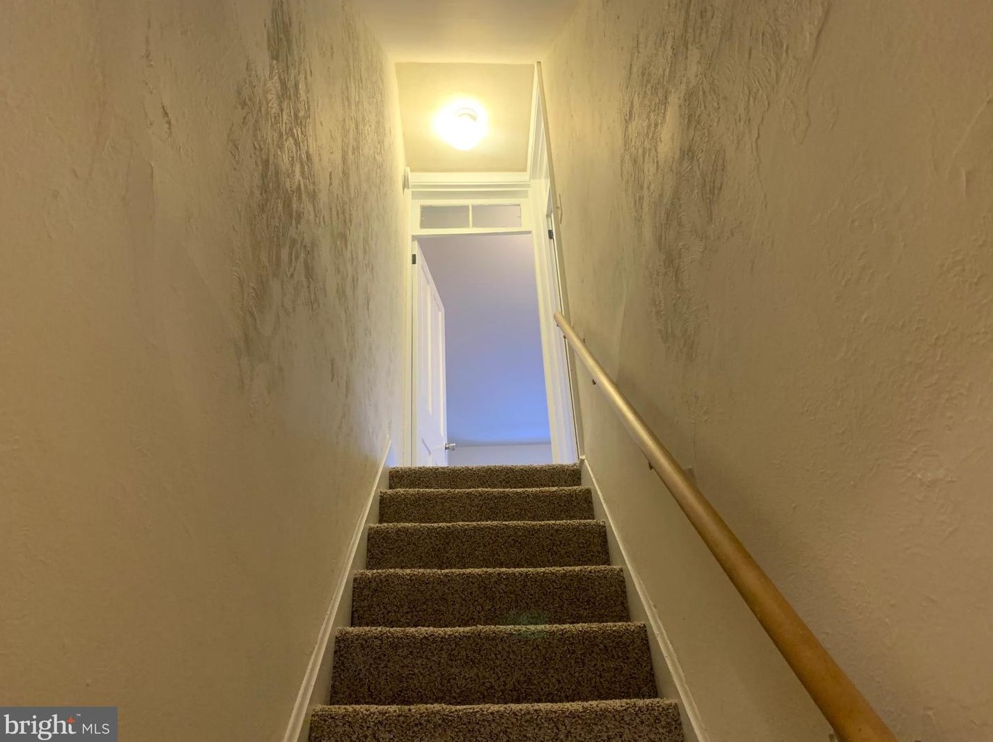 613 Peffer St, Harrisburg PA  17102-1025 exterior