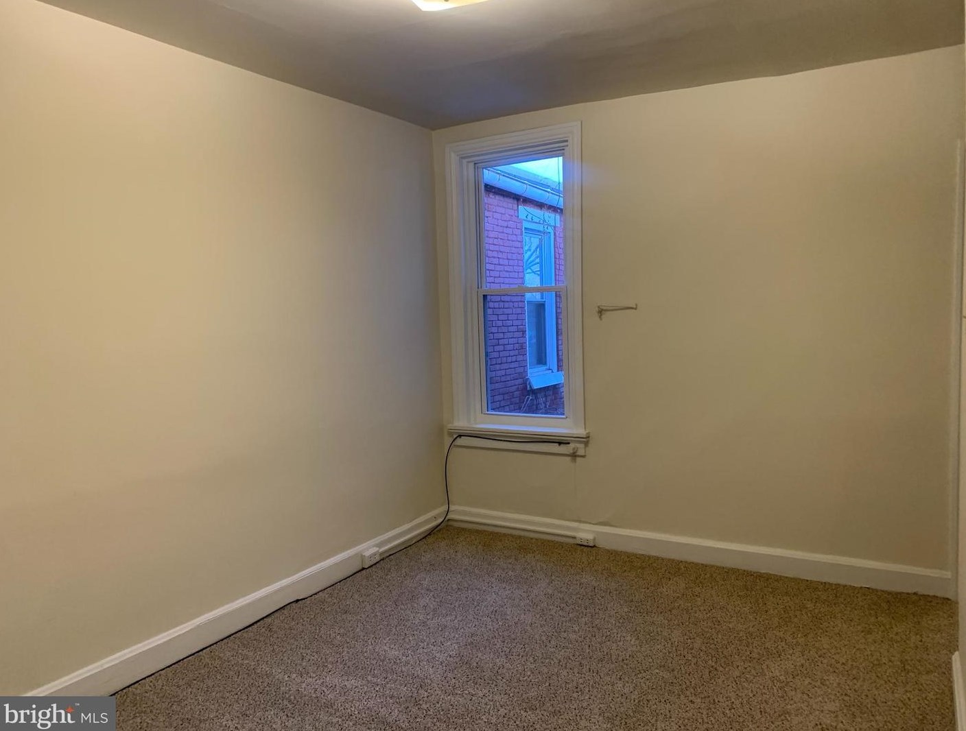 613 Peffer St, Harrisburg PA  17102-1025 exterior