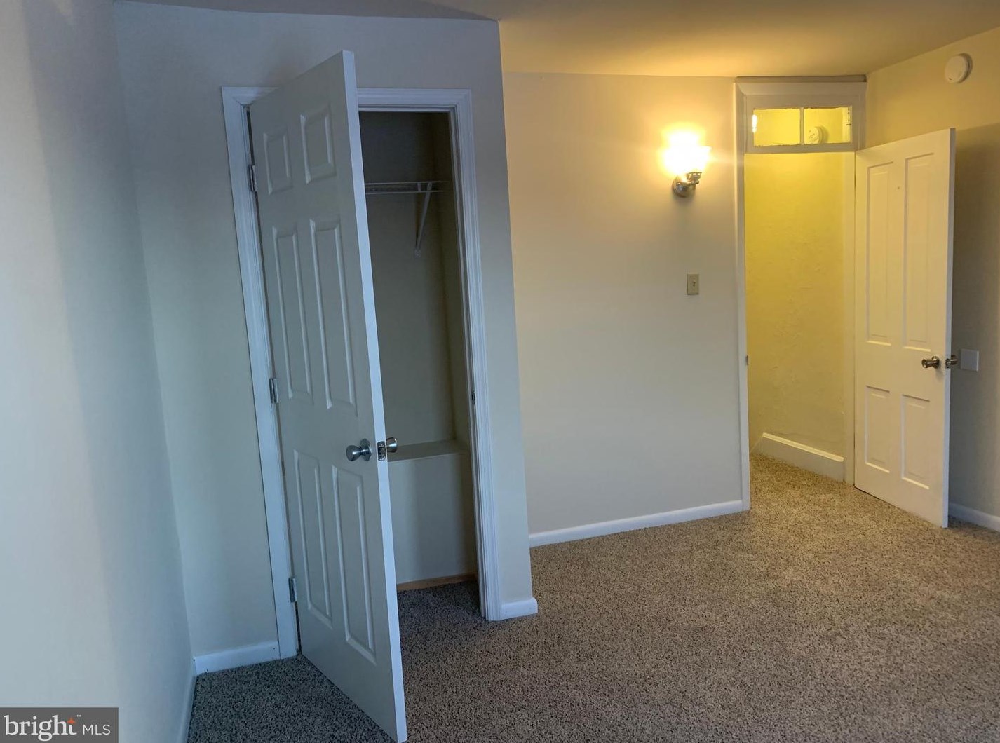 613 Peffer St, Harrisburg PA  17102-1025 exterior