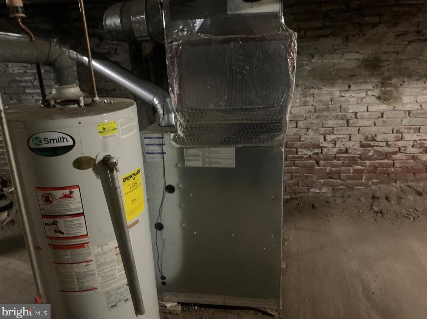 613 Peffer St, Harrisburg PA  17102-1025 exterior