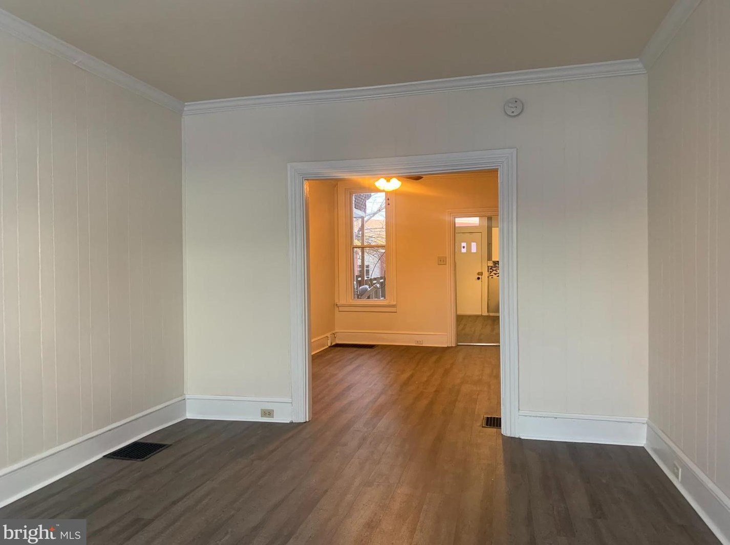 613 Peffer St, Harrisburg PA  17102-1025 exterior