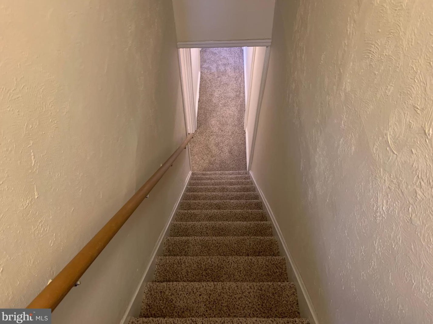 613 Peffer St, Harrisburg PA  17102-1025 exterior