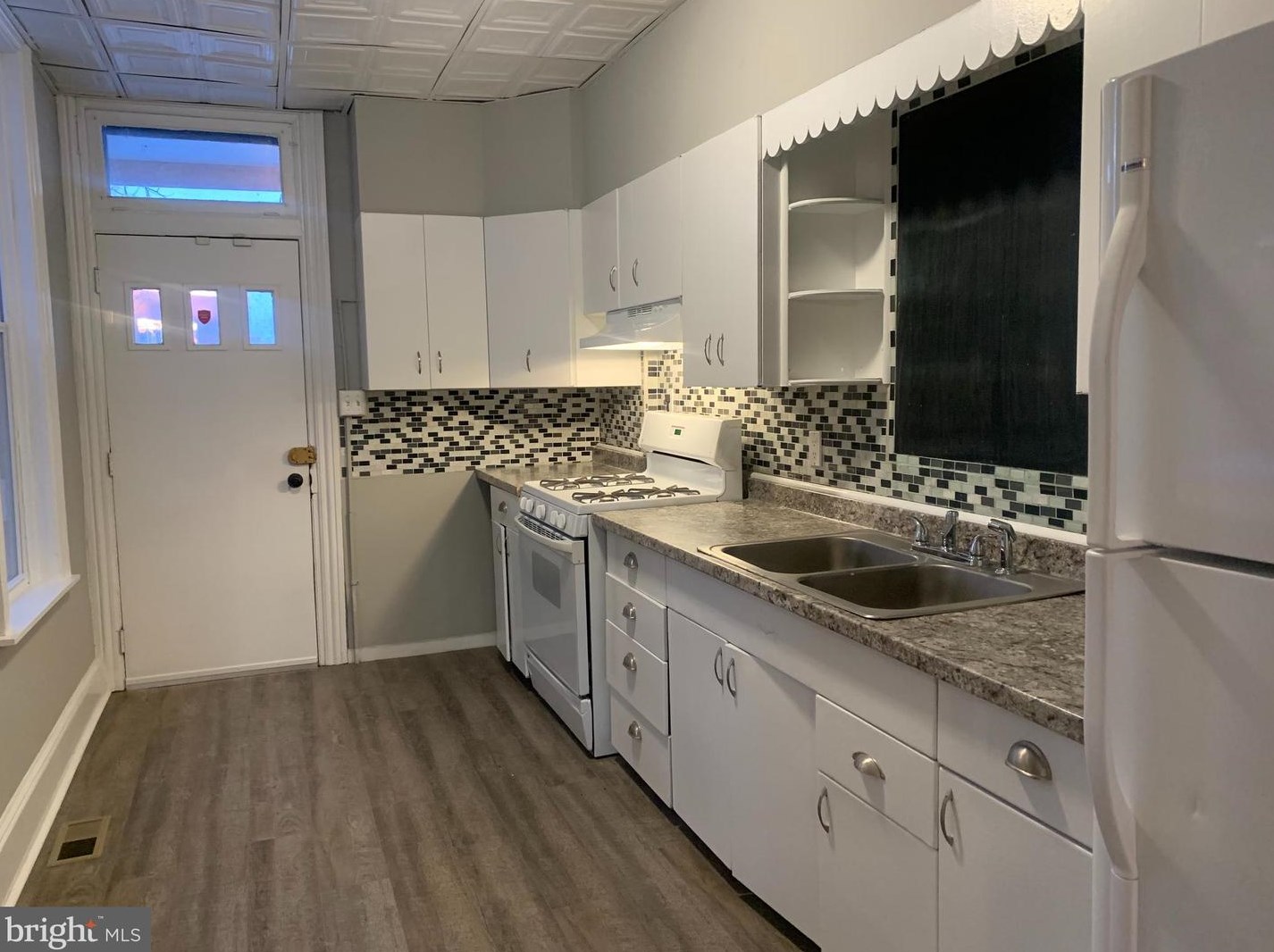 613 Peffer St, Harrisburg PA  17102-1025 exterior