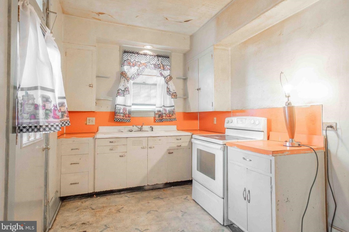 1113 17th St, Harrisburg PA  17103-1245 exterior