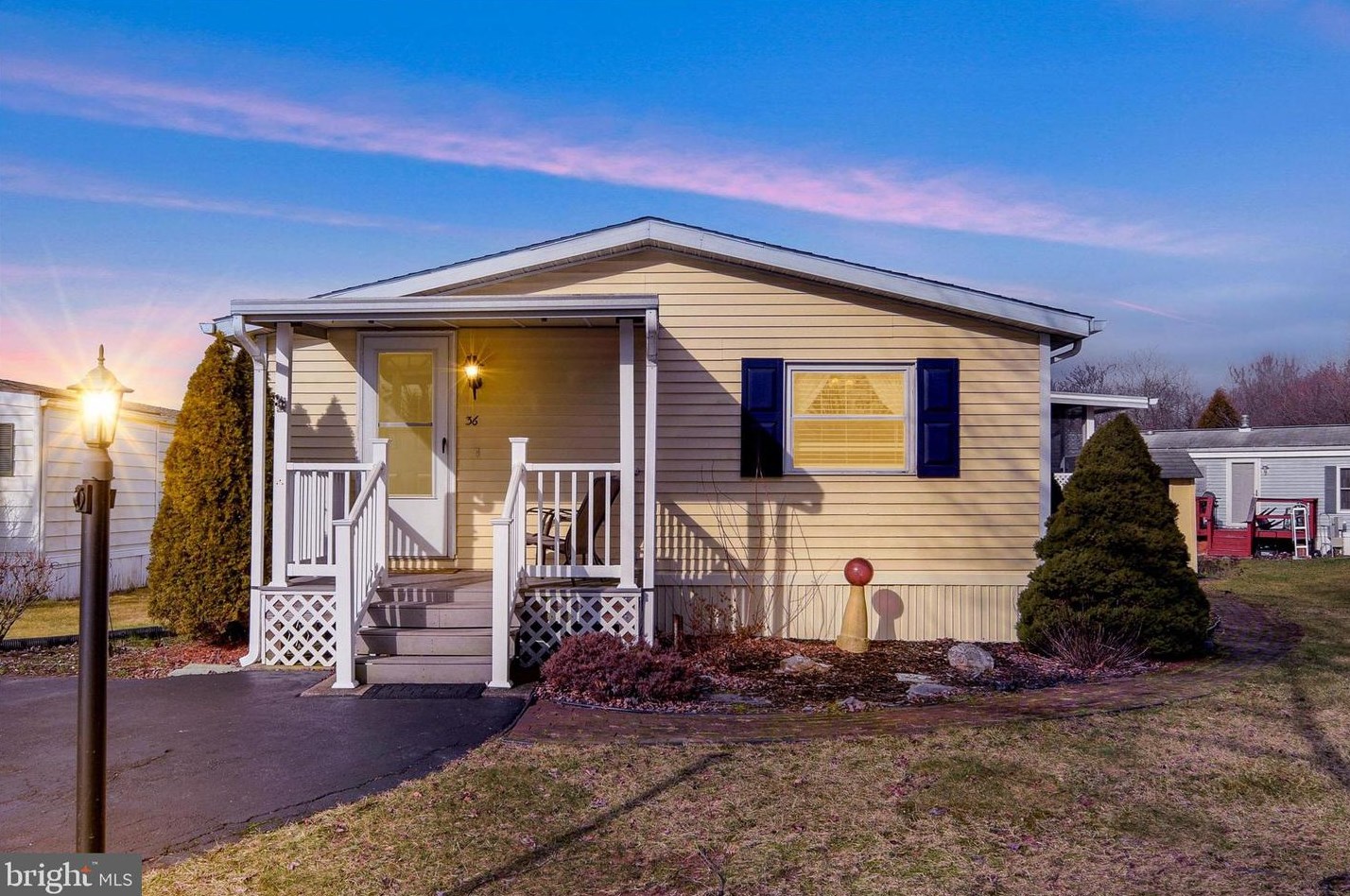 36 Meadow Run Pl, Harrisburg PA  17112-3365 exterior