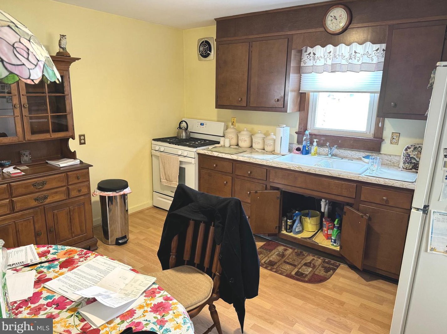 5004 Locust Ln, Harrisburg PA  17109-4521 exterior