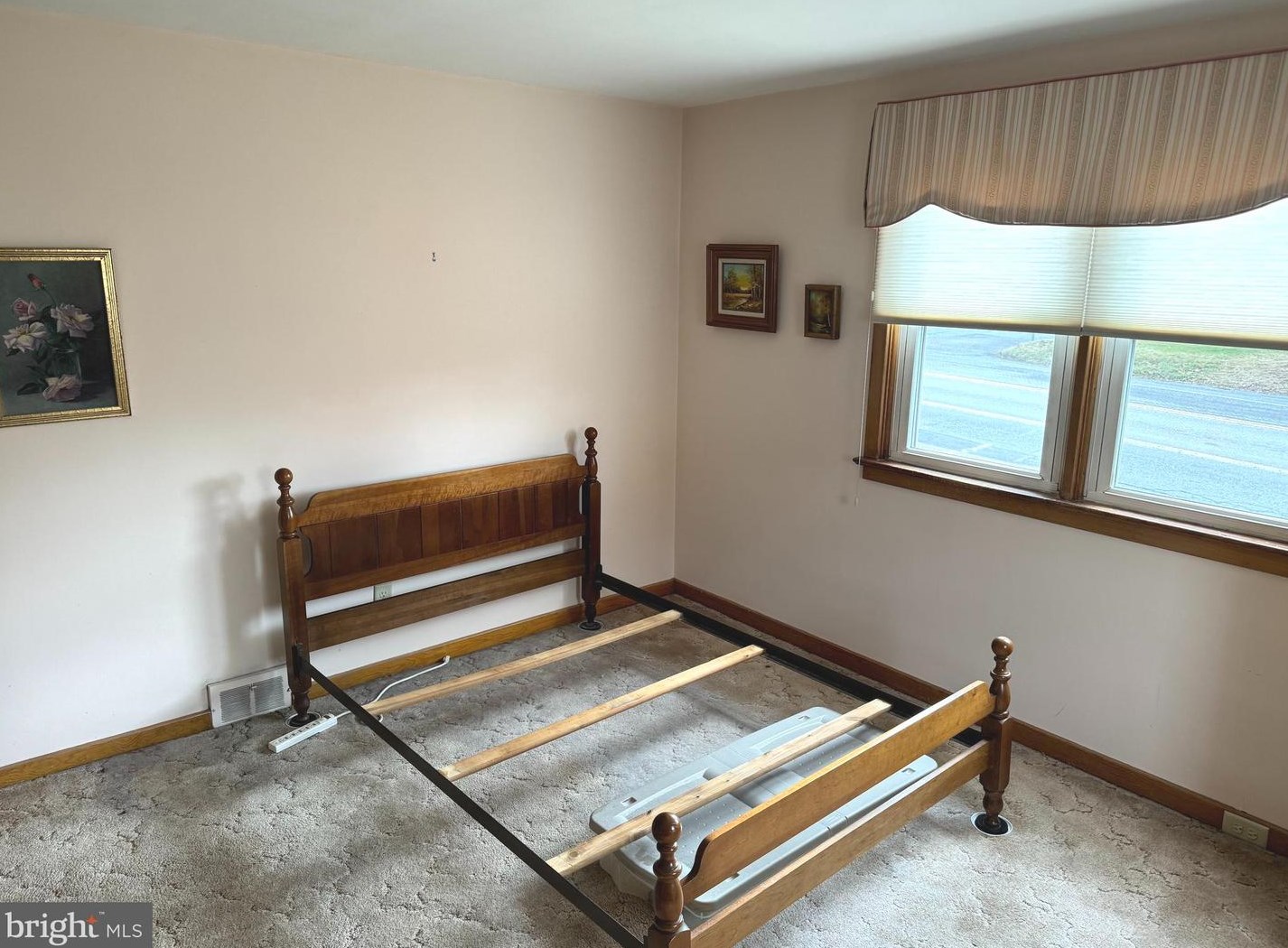 5004 Locust Ln, Harrisburg PA  17109-4521 exterior