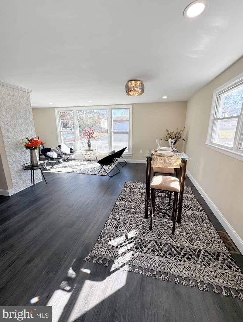 531 Bessemer St, Harrisburg PA  17113-1853 exterior