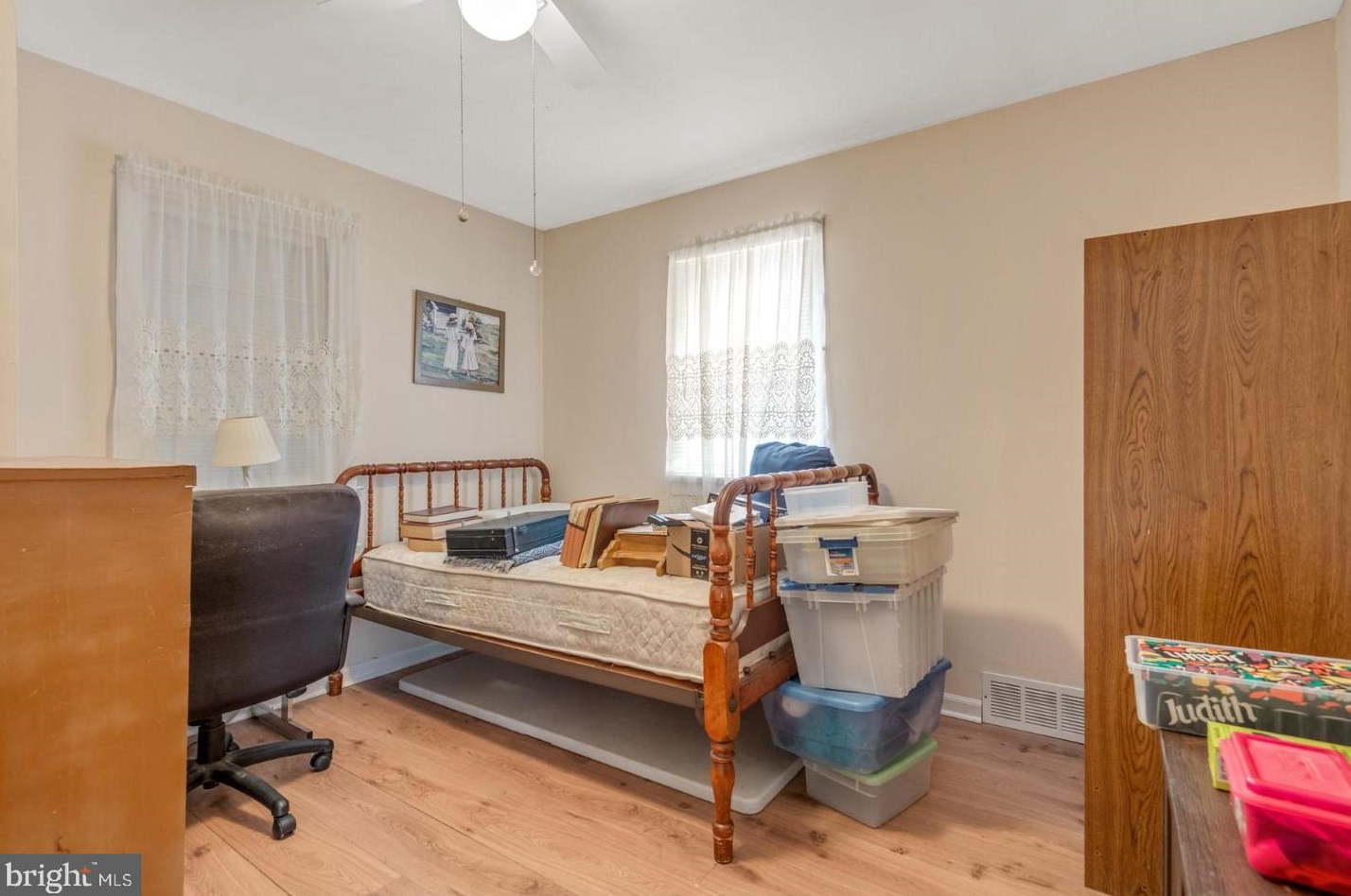 4922 Wyoming Ave, Harrisburg PA  17109-3032 exterior