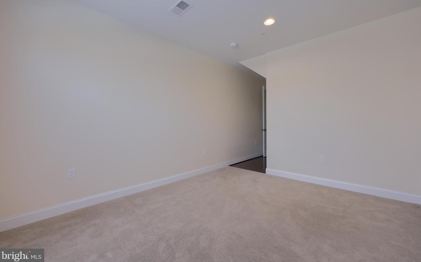 2111 Red Fox Dr, Hummelstown PA  17036-7087 exterior