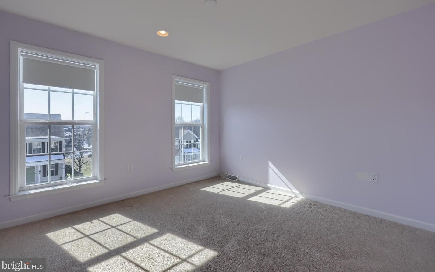 2111 Red Fox Dr, Hummelstown PA  17036-7087 exterior