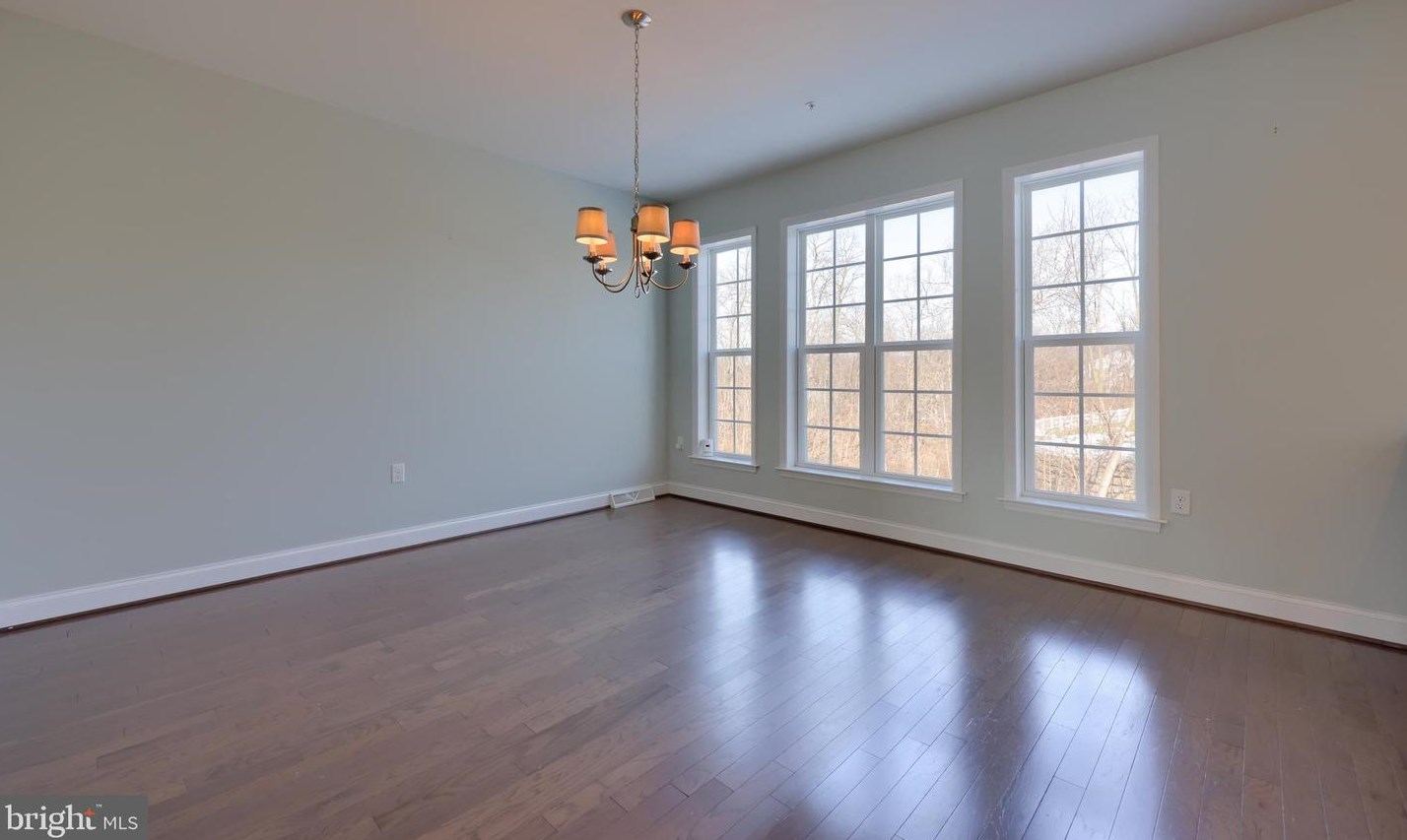 2111 Red Fox Dr, Hummelstown PA  17036-7087 exterior