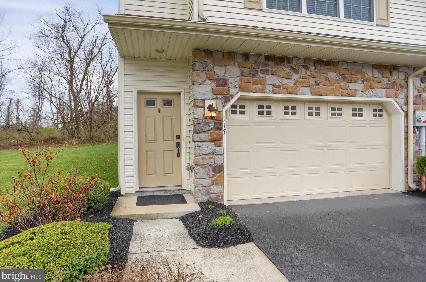 117 Mapleton Blvd, Harrisburg PA  exterior