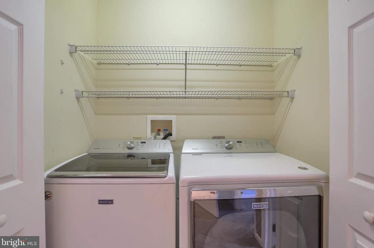 539 Pond View Ct, Harrisburg PA  17110-4020 exterior