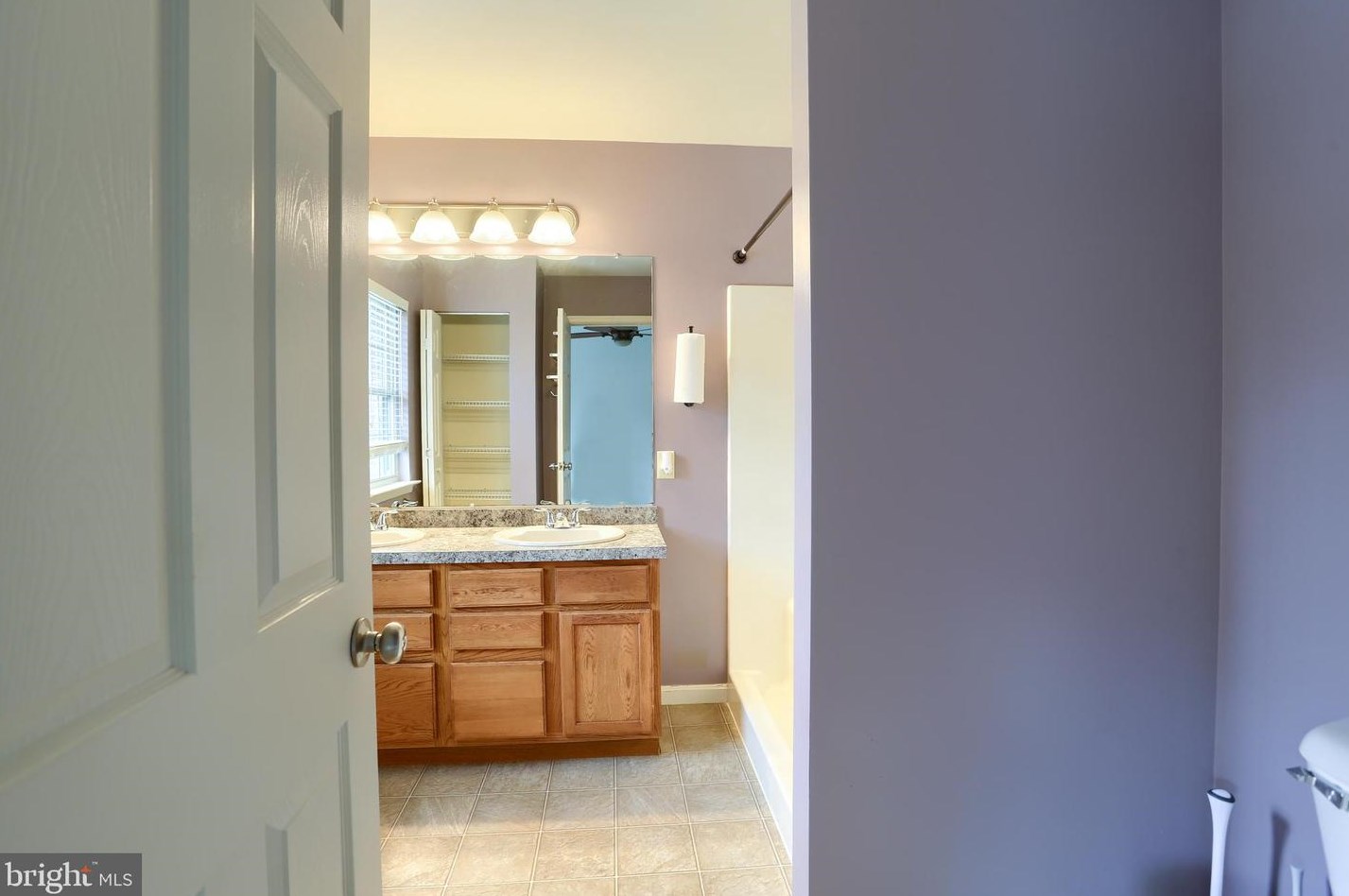 539 Pond View Ct, Harrisburg PA  17110-4020 exterior