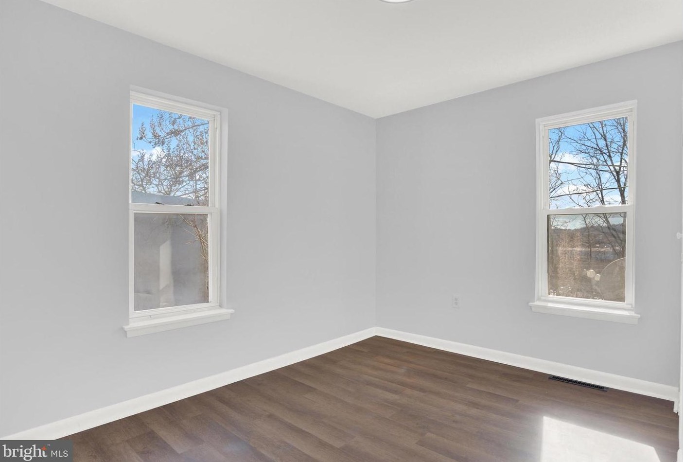 442 Cres St, Harrisburg PA  17104-1715 exterior