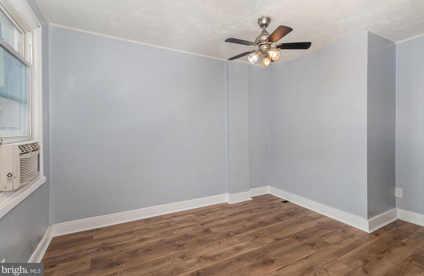 1317 Penn St, Harrisburg PA  17102-2649 exterior