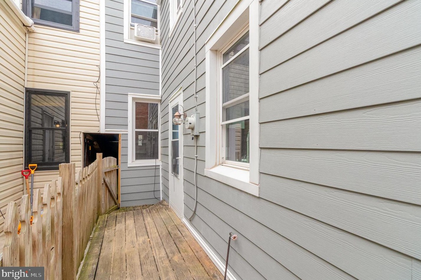 1317 Penn St, Harrisburg PA  17102-2649 exterior