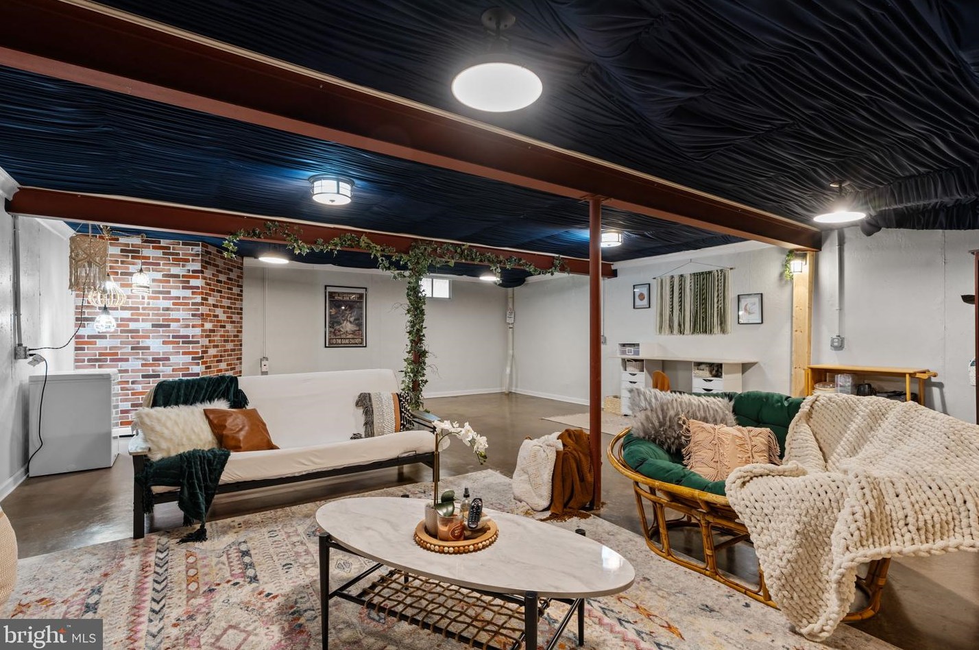 206 Mapleton Dr, Harrisburg PA  exterior