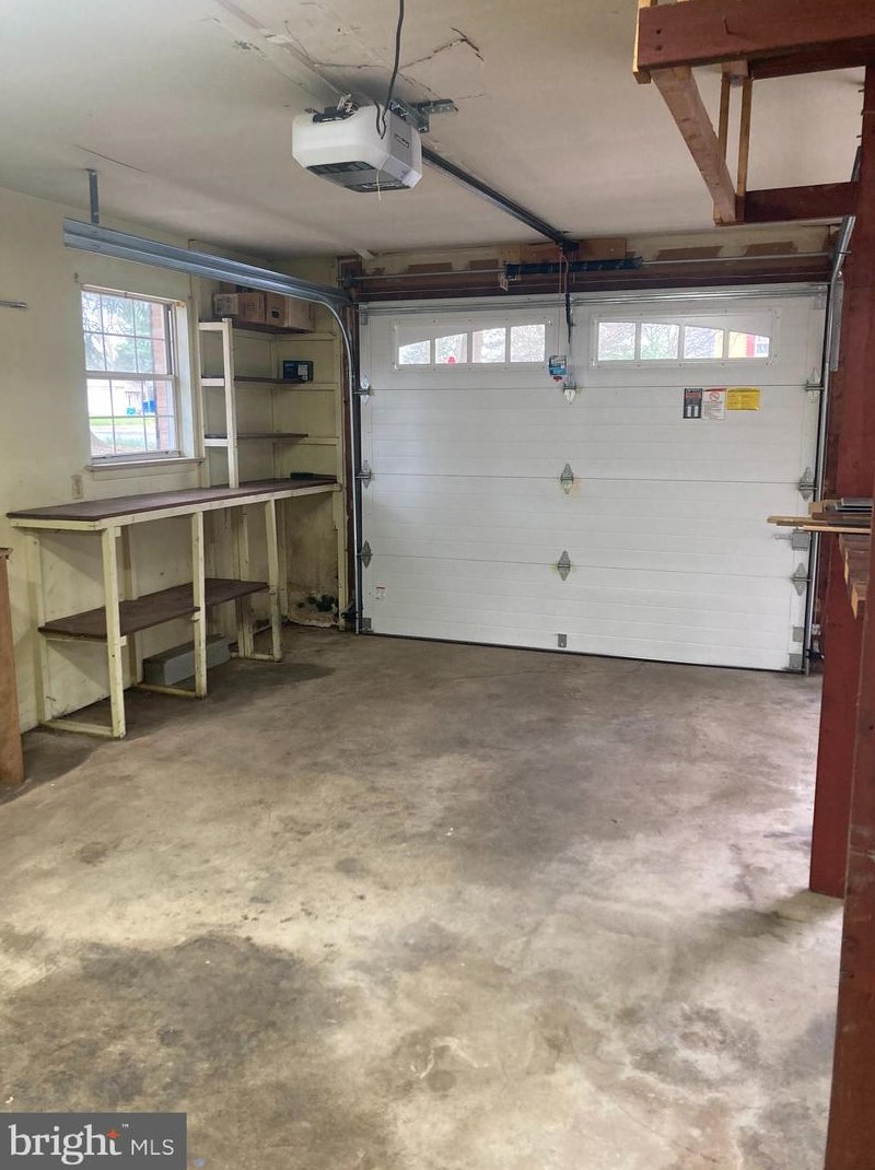 781 Chaucer Dr, Harrisburg PA  17111-3825 exterior