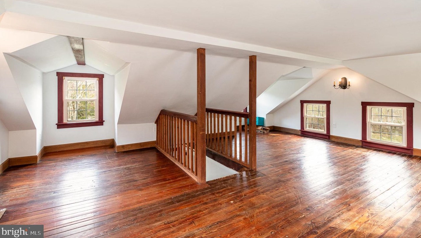 1001 Fishing Crk Vly Rd, Harrisburg PA 17112-9234 exterior