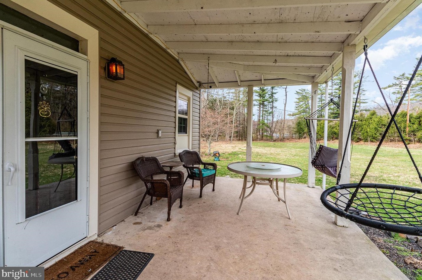 1001 Fishing Crk Vly Rd, Harrisburg PA 17112-9234 exterior