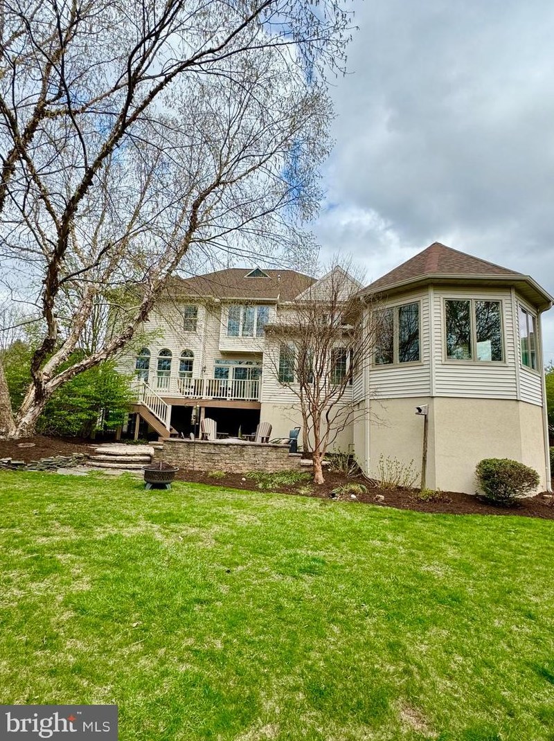 1238 Cardinal Way Rd, Hummelstown PA  17036-8548 exterior