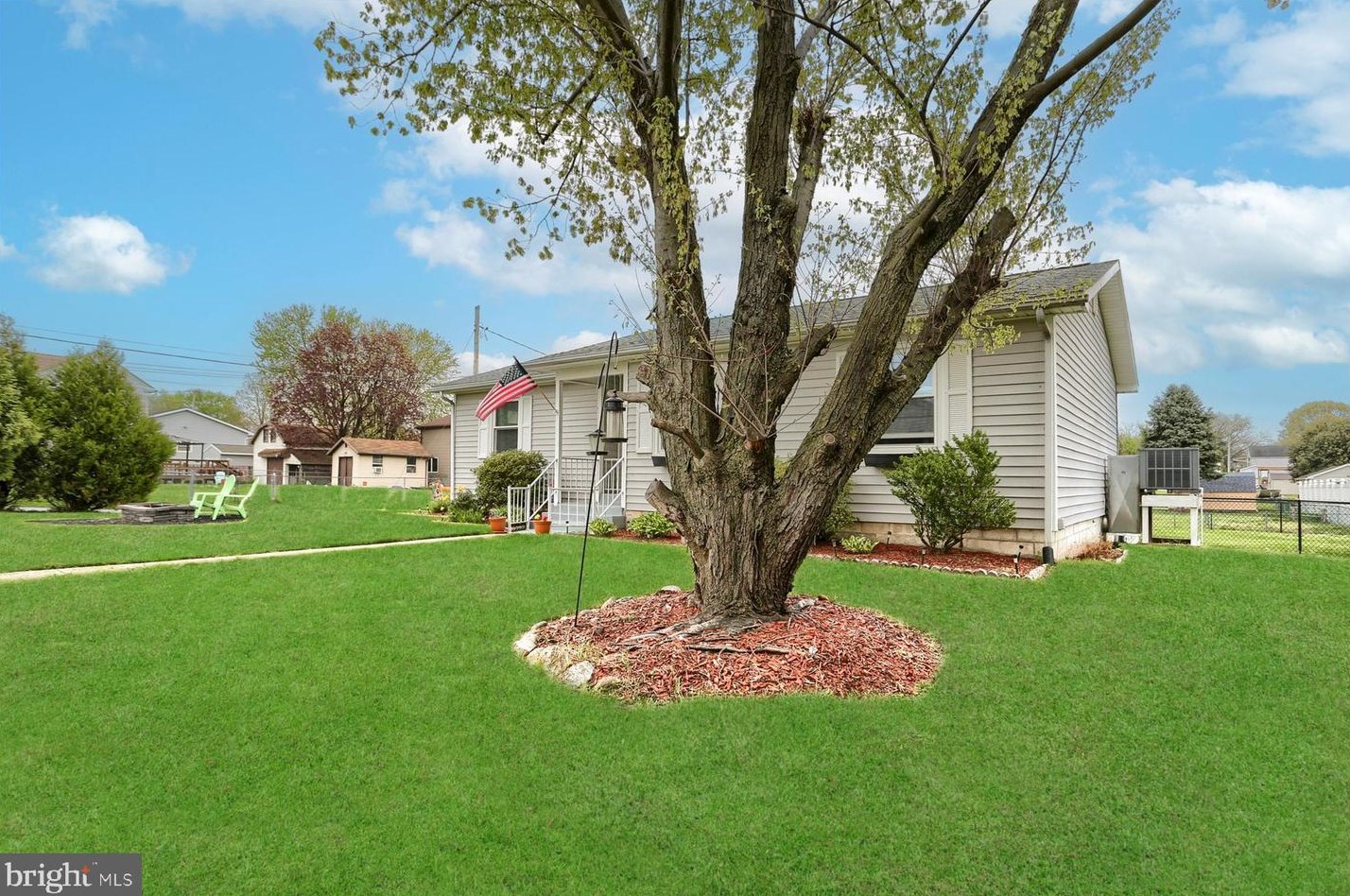 634 Wood St, Hbg Inter Airp PA  17057-1030 exterior