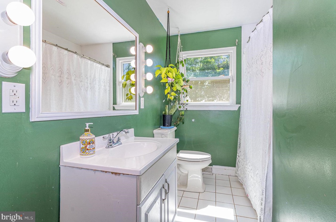 600 Burgundy Rd, Harrisburg PA  17112-3107 exterior