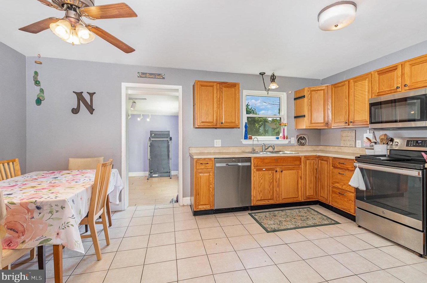 600 Burgundy Rd, Harrisburg PA  17112-3107 exterior